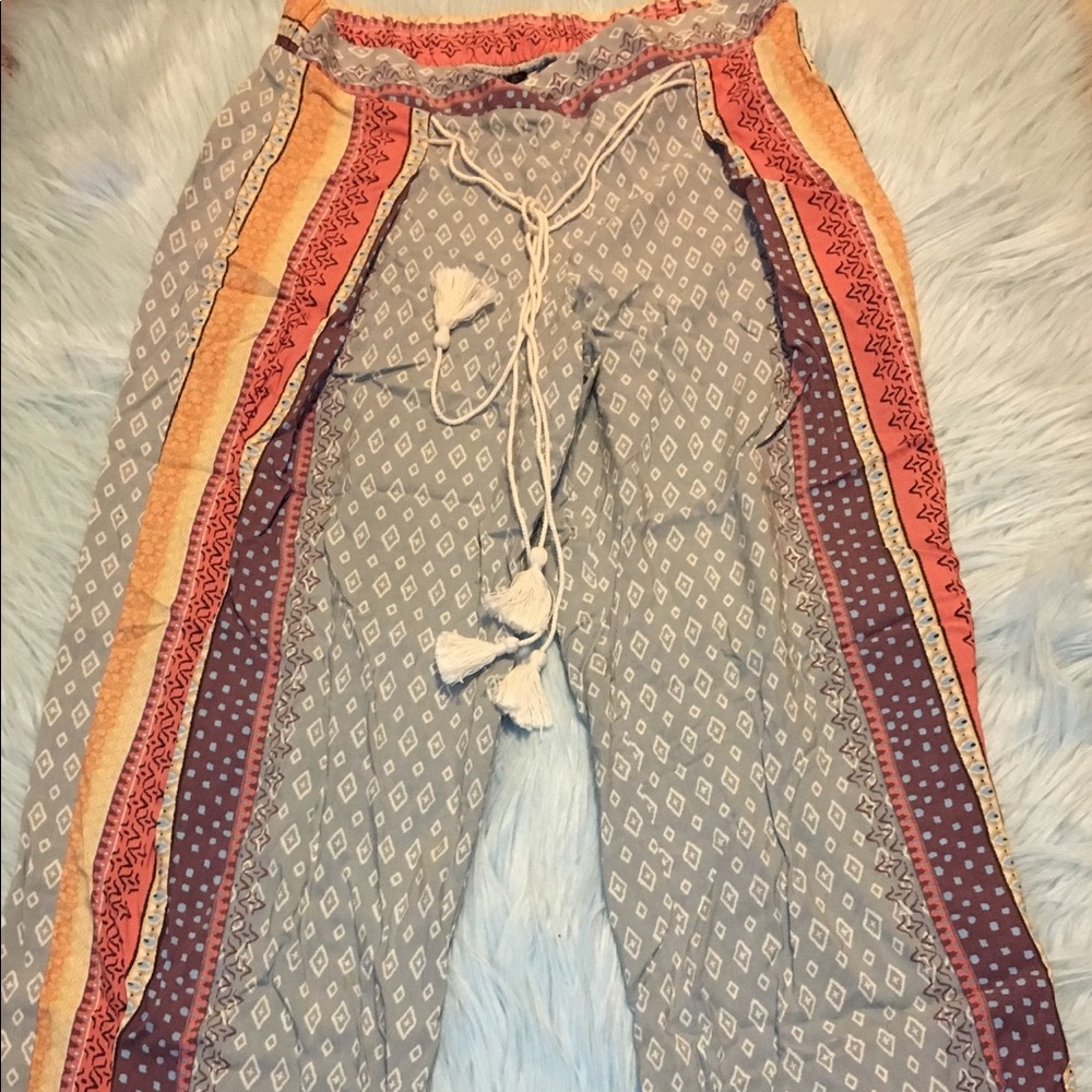 Linen tasseled pants